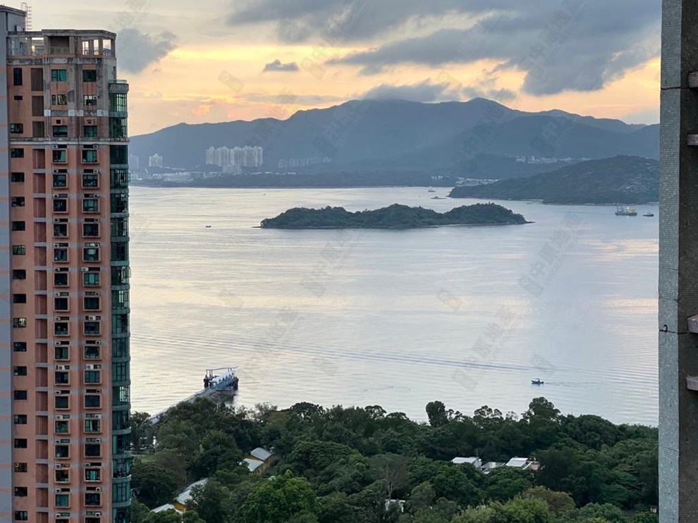 窗外景观-由饭厅