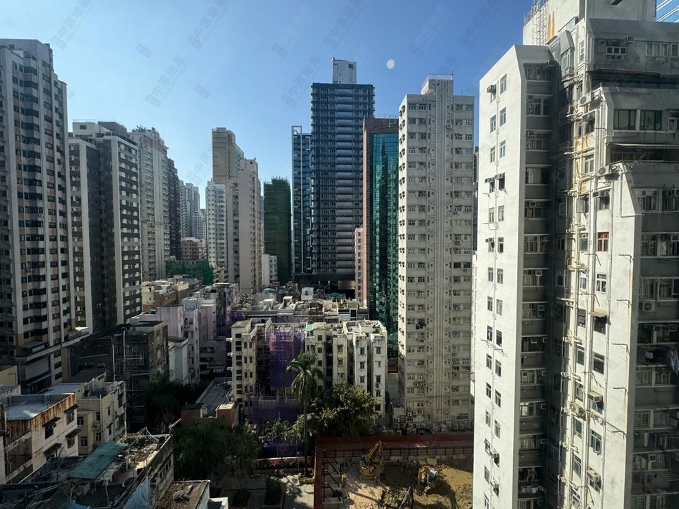 窗外景觀-由睡房