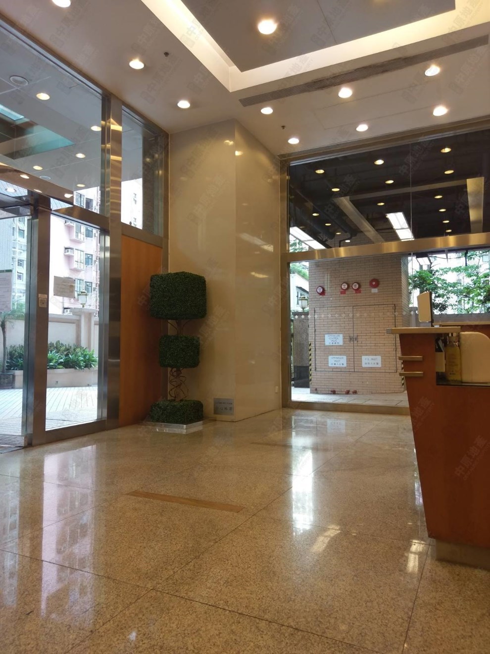 Building-Lobby