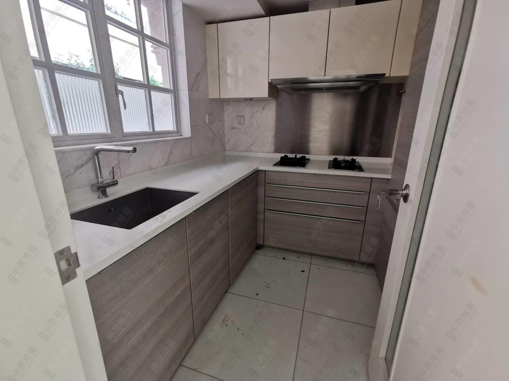Unit Interior-Kitchen