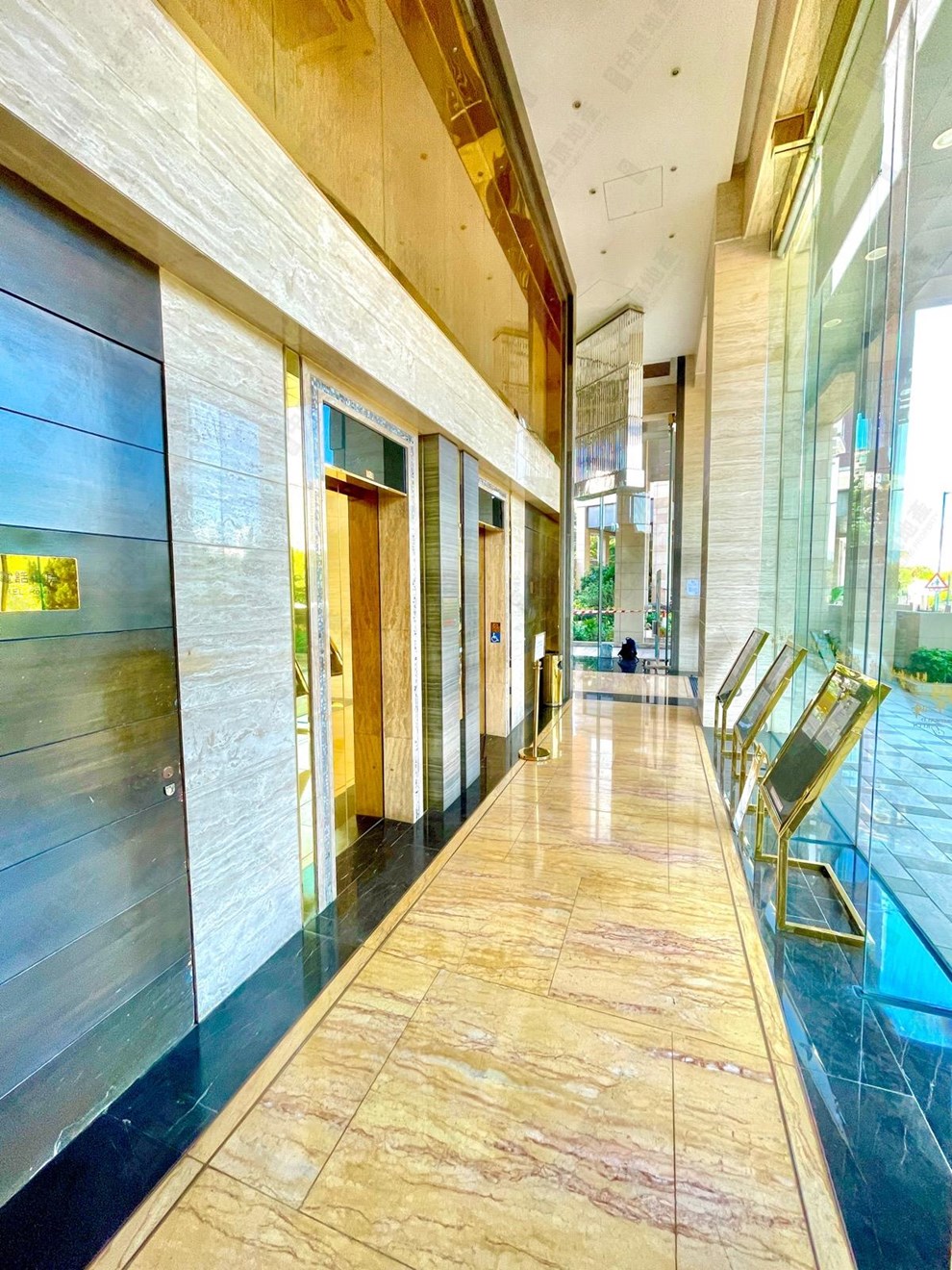 Building-Elevator