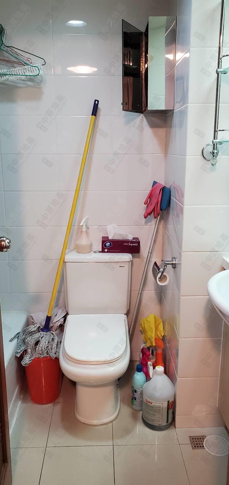 Unit Interior-Washroom