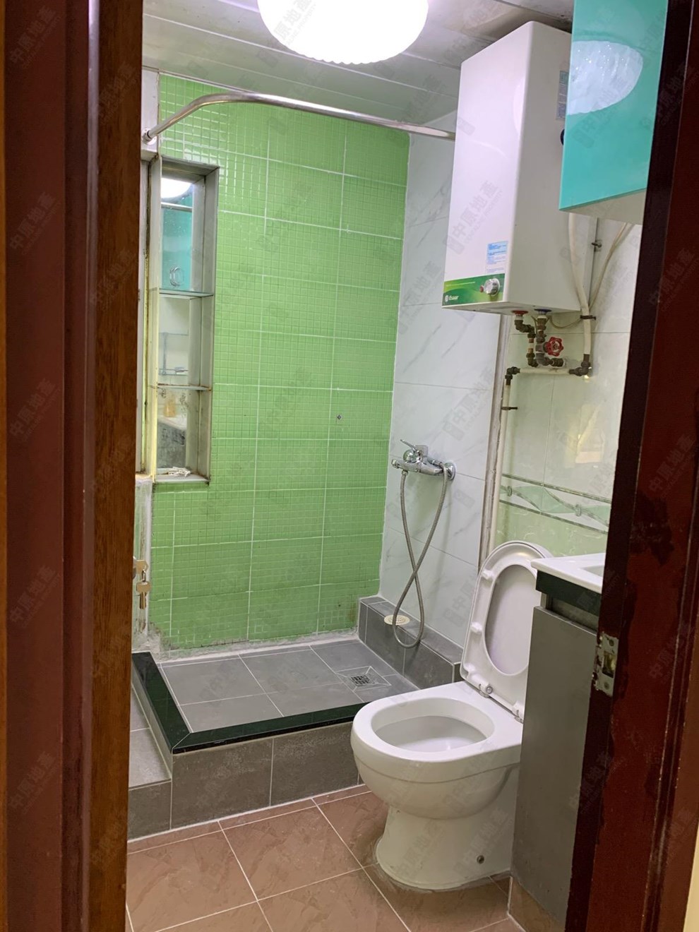 Unit Interior-Bathroom
