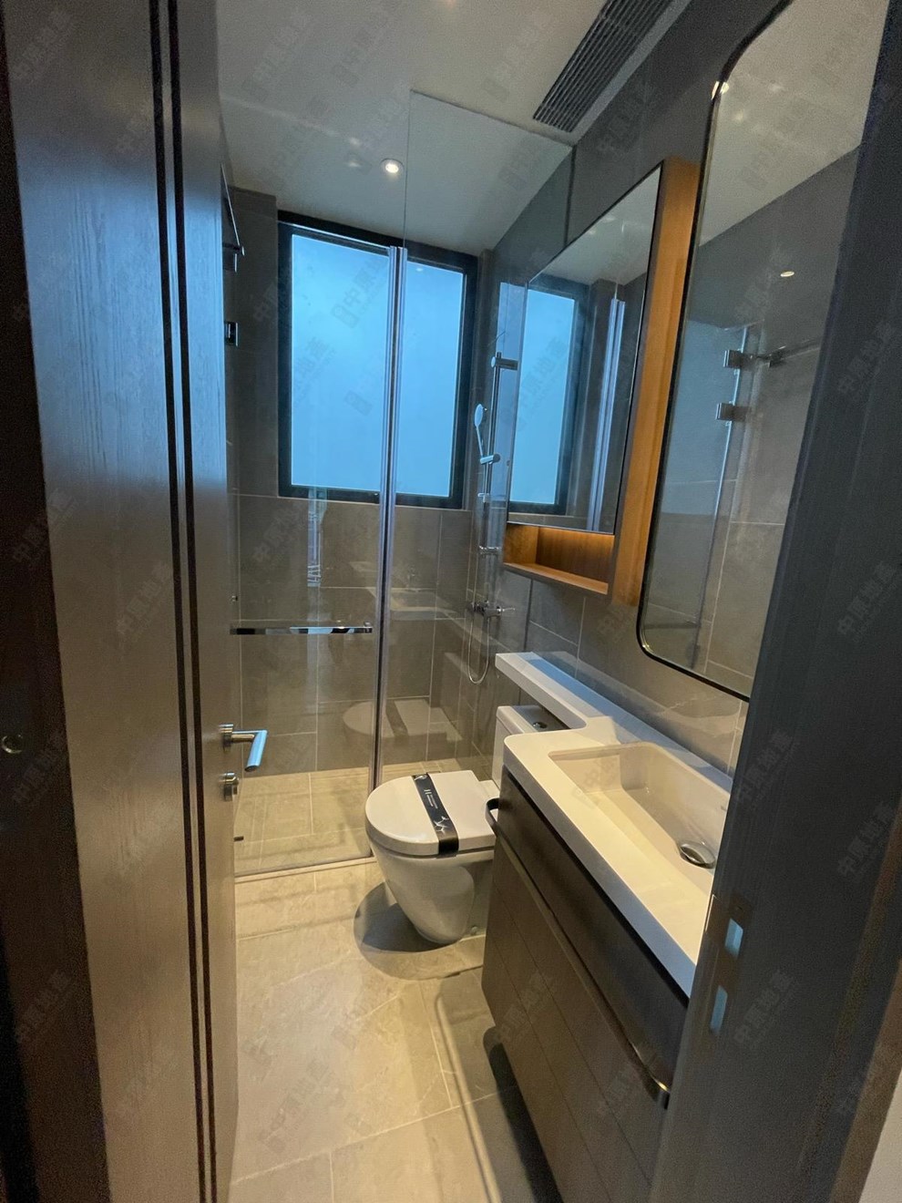 Unit Interior-Bathroom