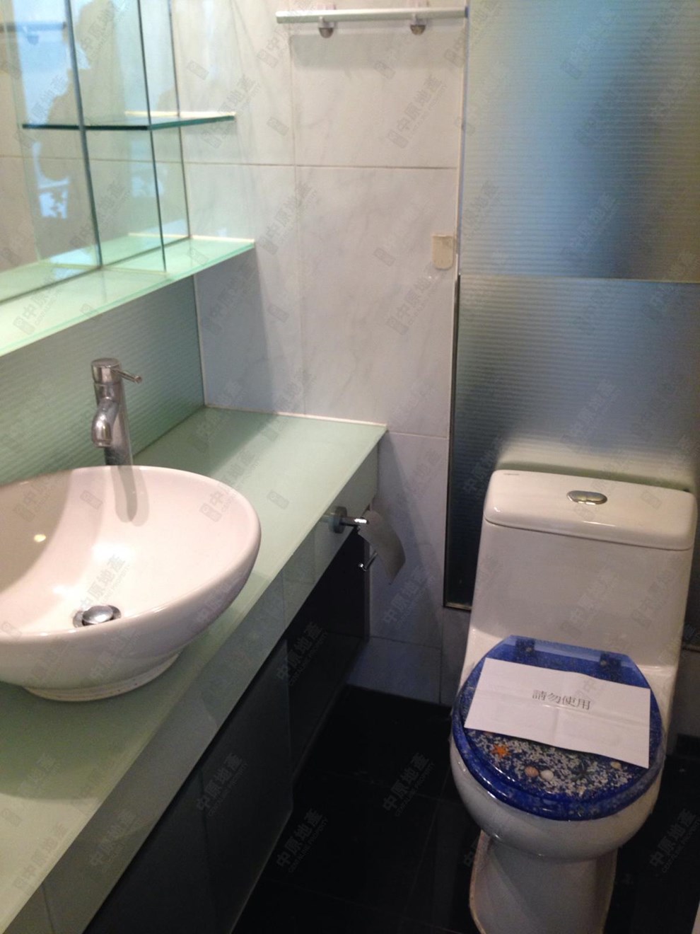 Unit Interior-Bathroom