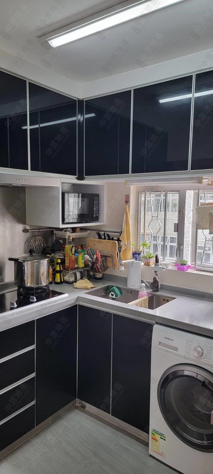 Unit Interior-Kitchen