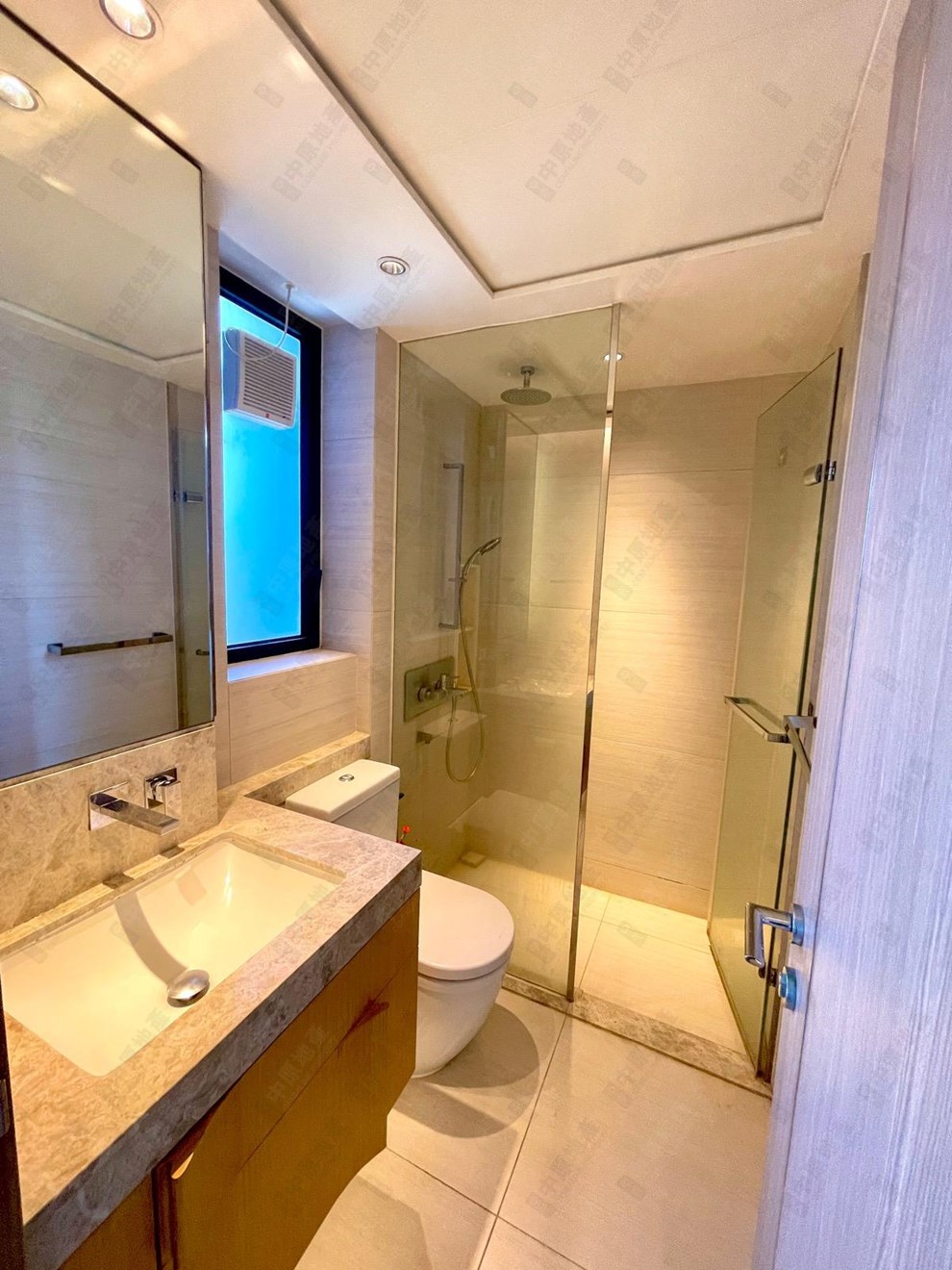 Unit Interior-Bathroom