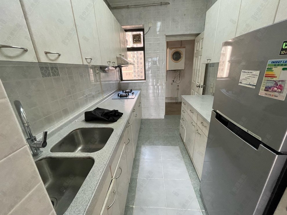 Unit Interior-Kitchen