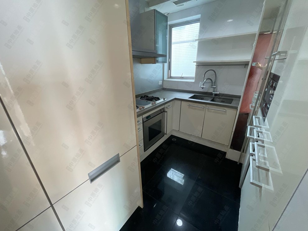 Unit Interior-Kitchen