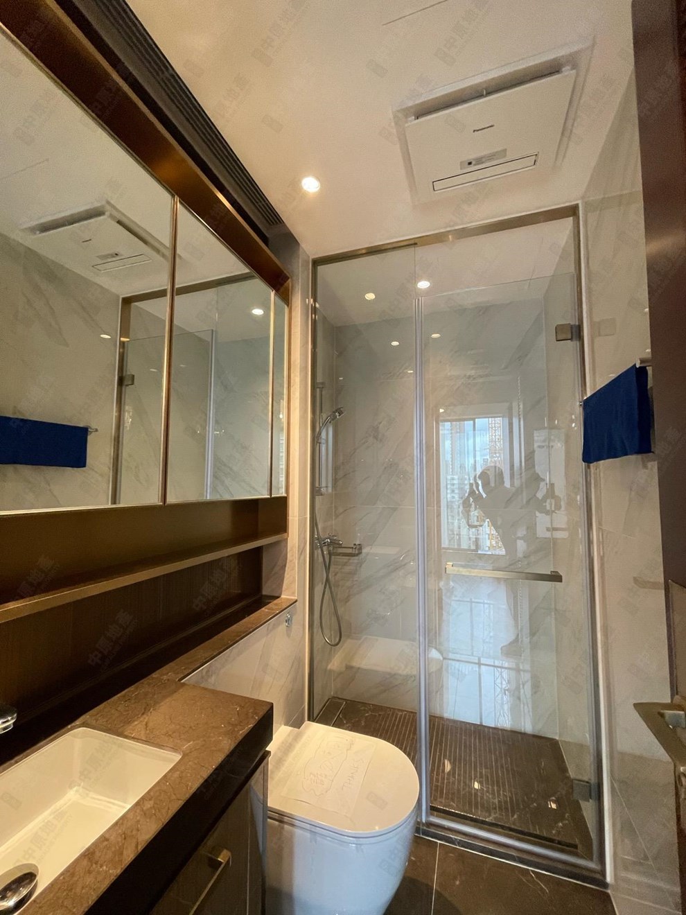 Unit Interior-Bathroom
