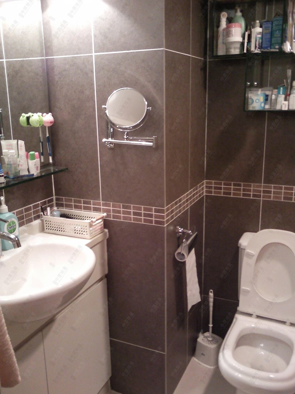 Unit Interior-Bathroom