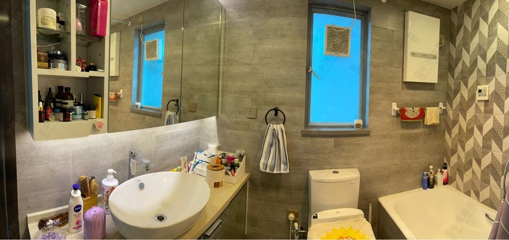 Unit Interior-Bathroom
