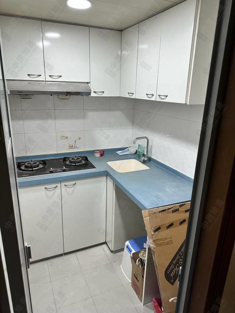 Unit Interior-Kitchen