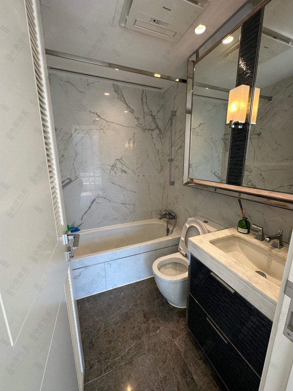 Unit Interior-Bathroom