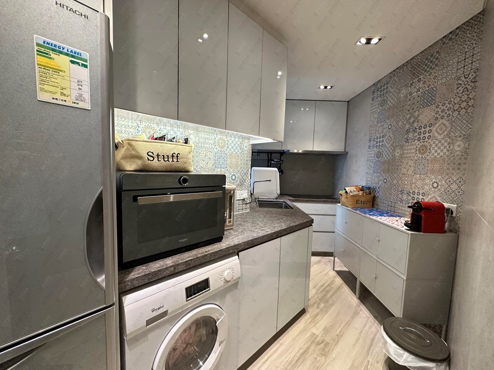 Unit Interior-Kitchen