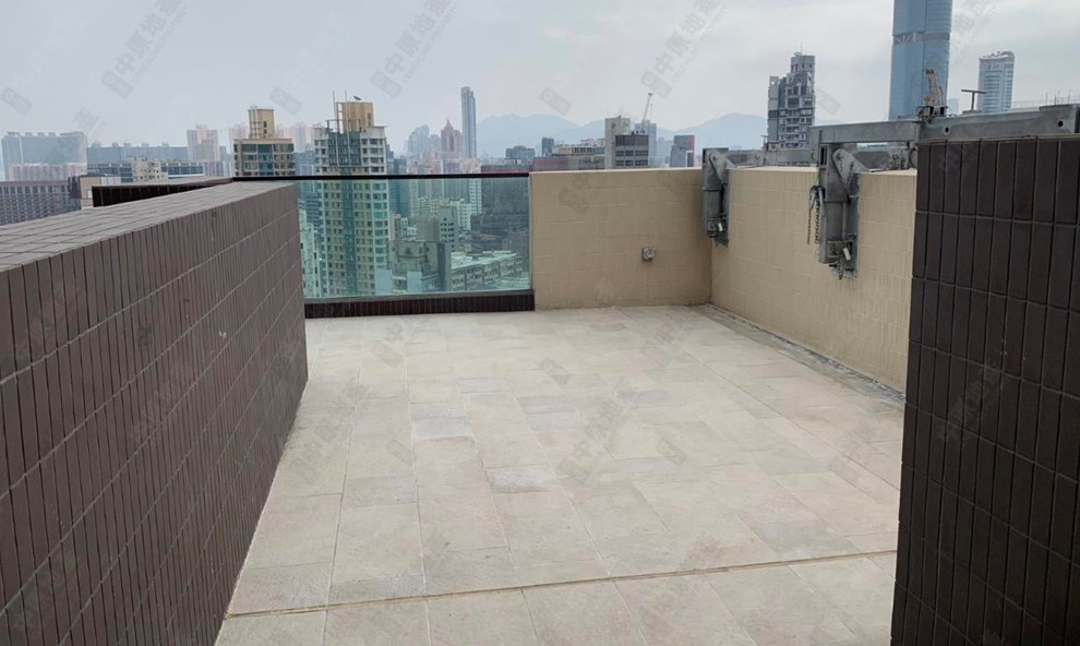 Unit Exterior-Roof