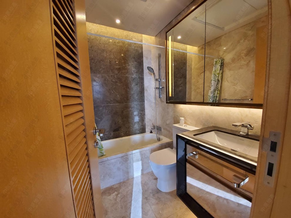 Unit Interior-Bathroom