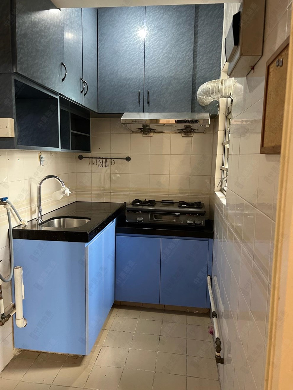 Unit Interior-Kitchen