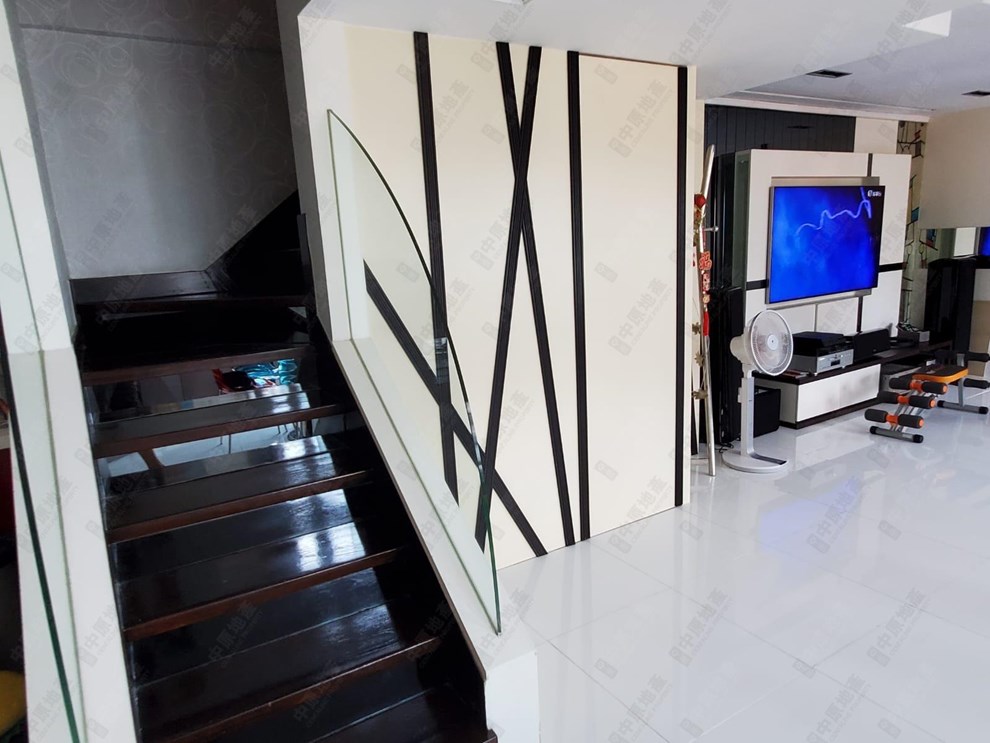 Unit Interior-Internal Staircase