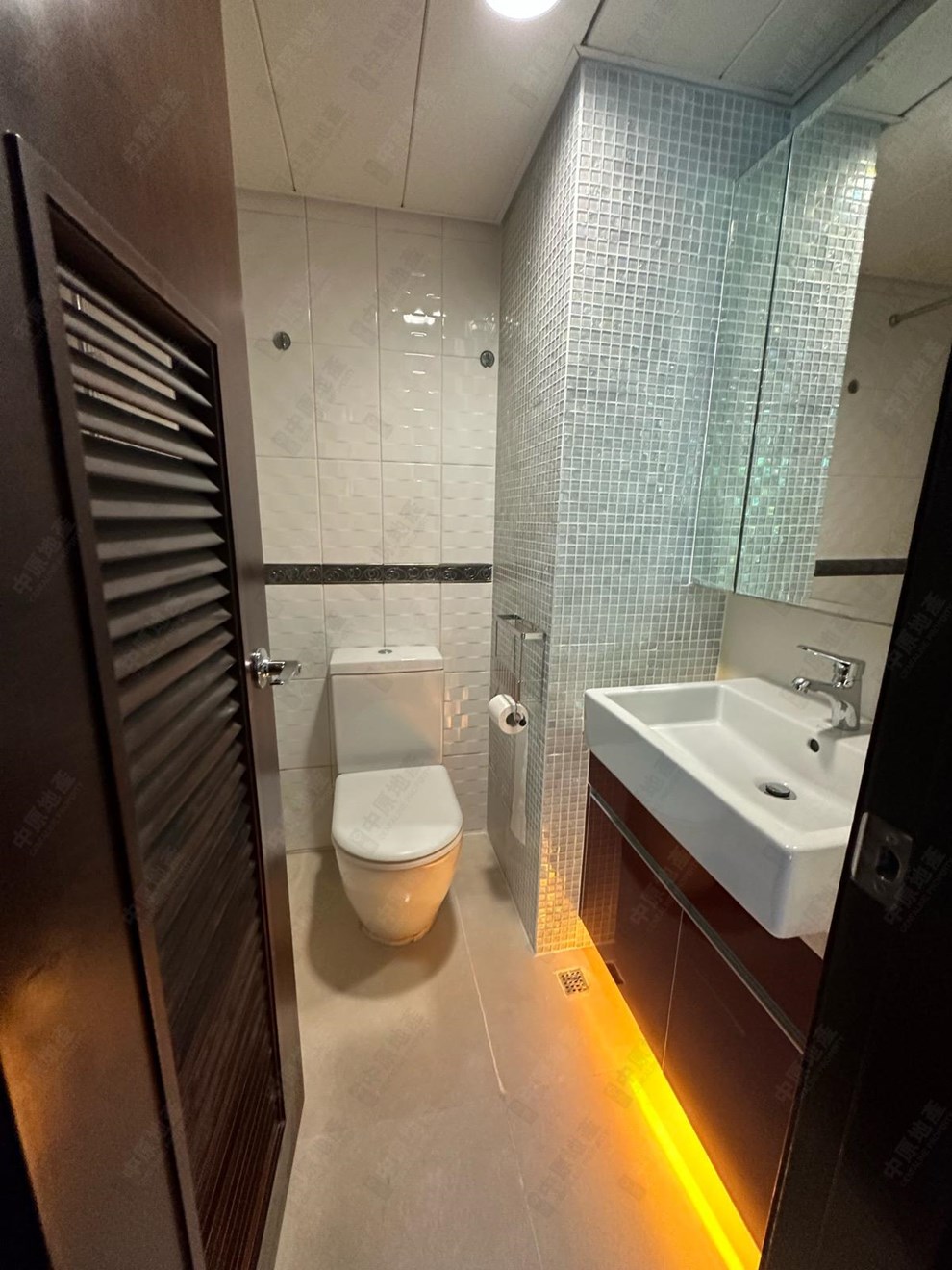 Unit Interior-Bathroom
