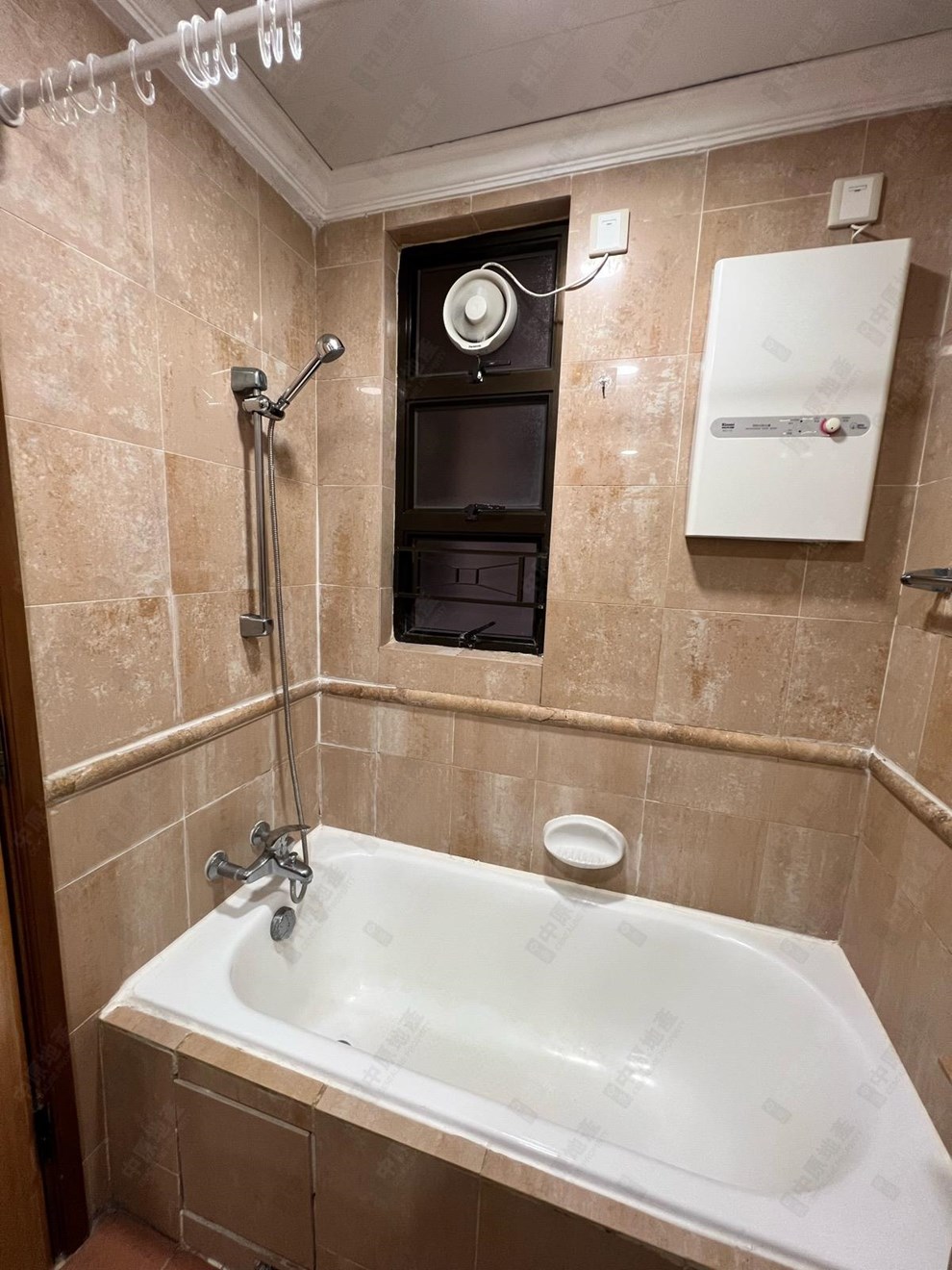 Unit Interior-Bathroom