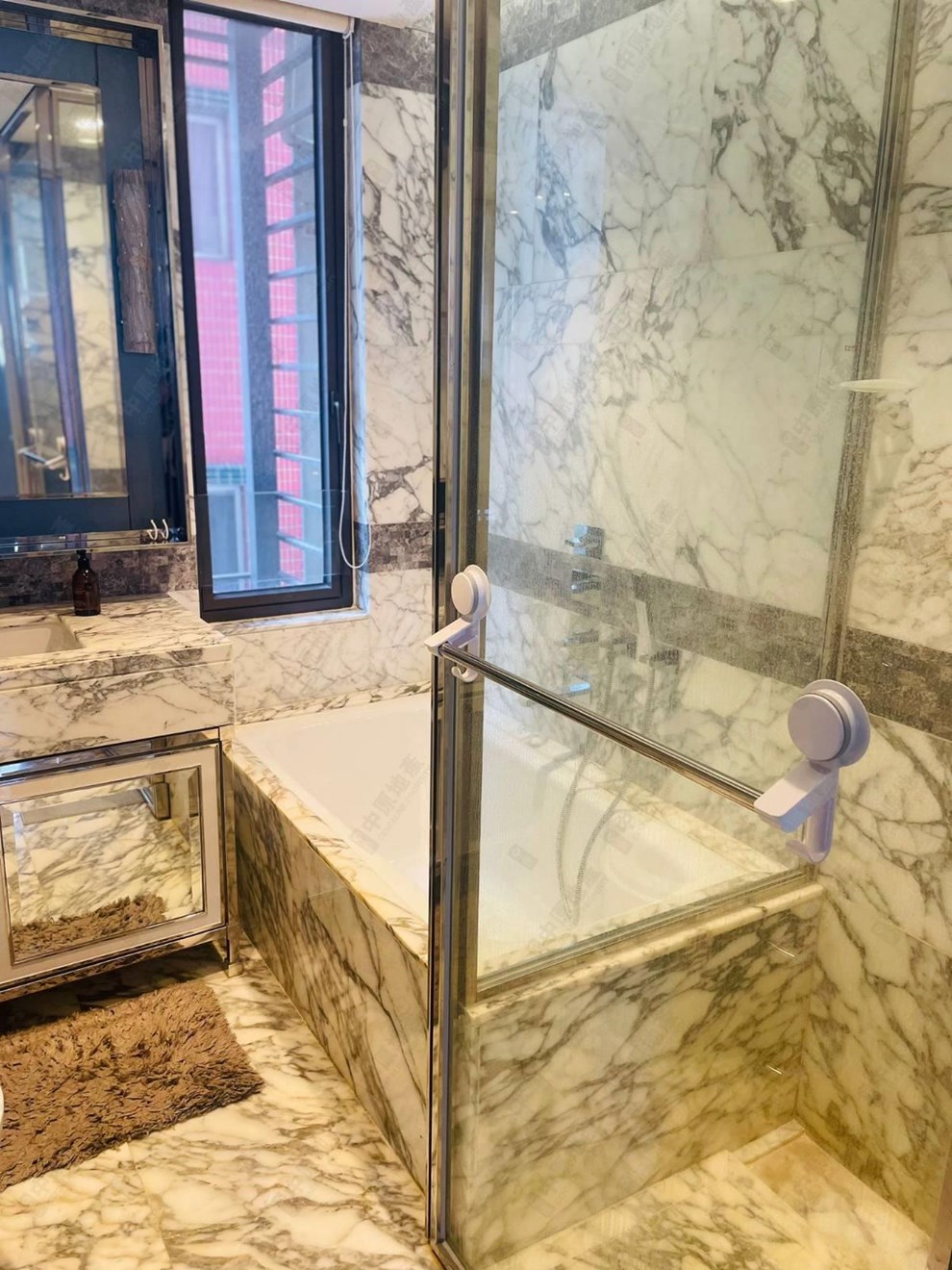 Unit Interior-Bathroom