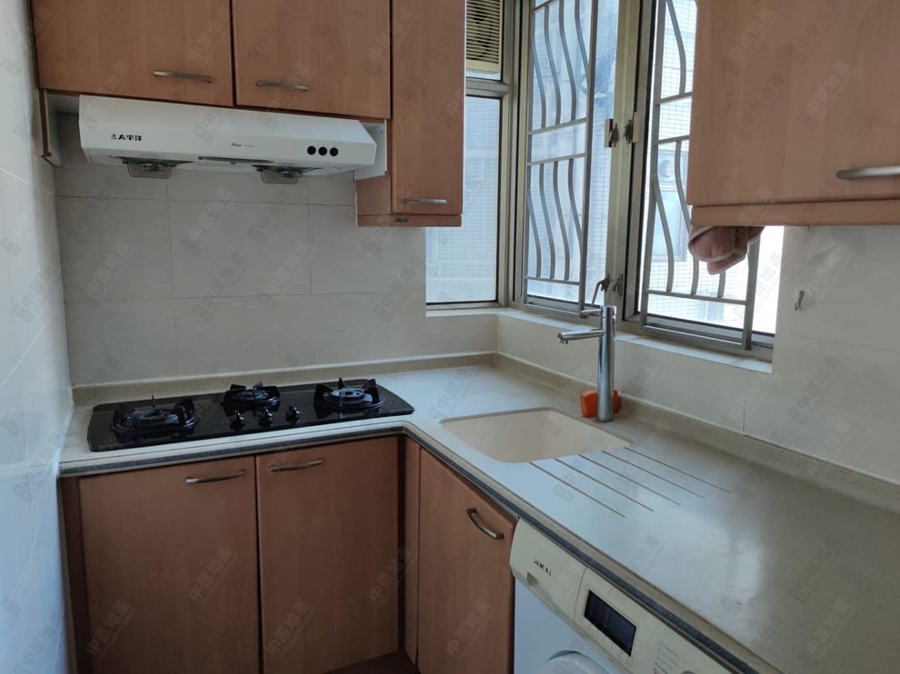 Unit Interior-Kitchen