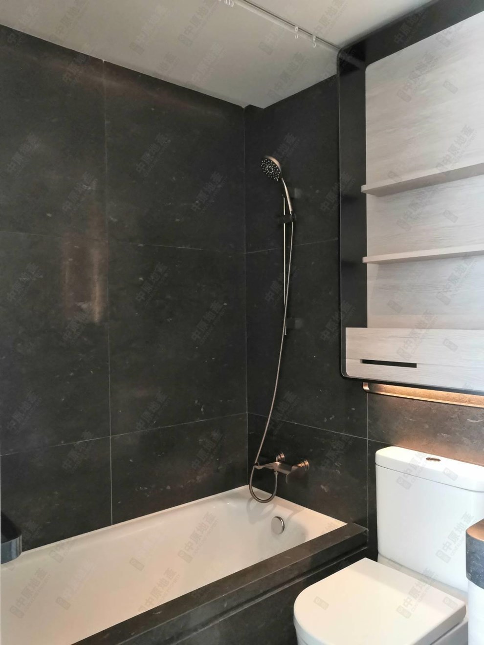 Unit Interior-Master Bathroom