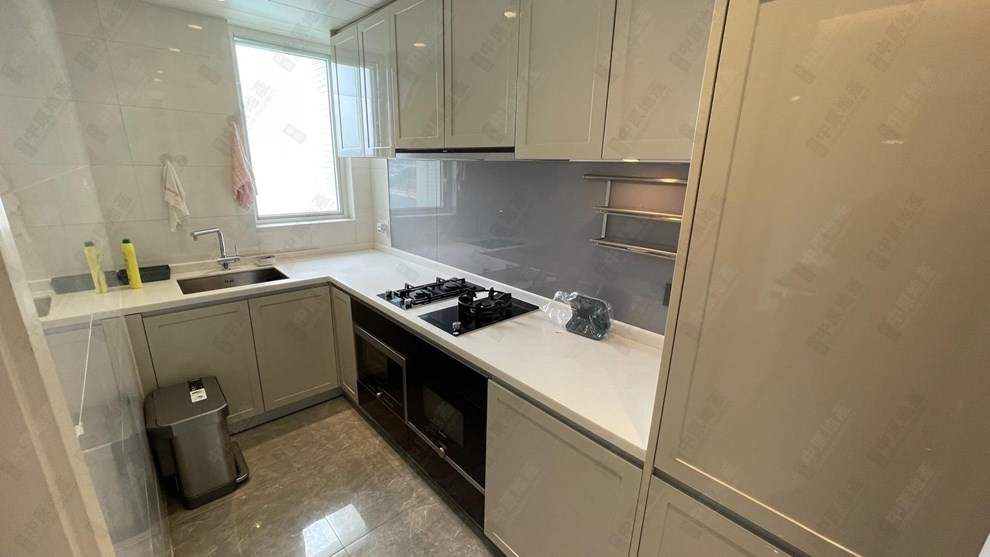 Unit Interior-Kitchen