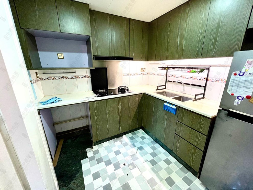 Unit Interior-Kitchen