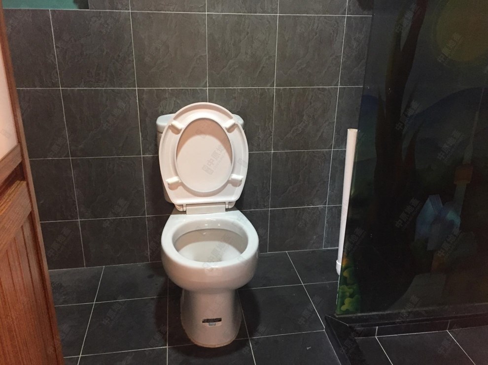Unit Interior-Washroom