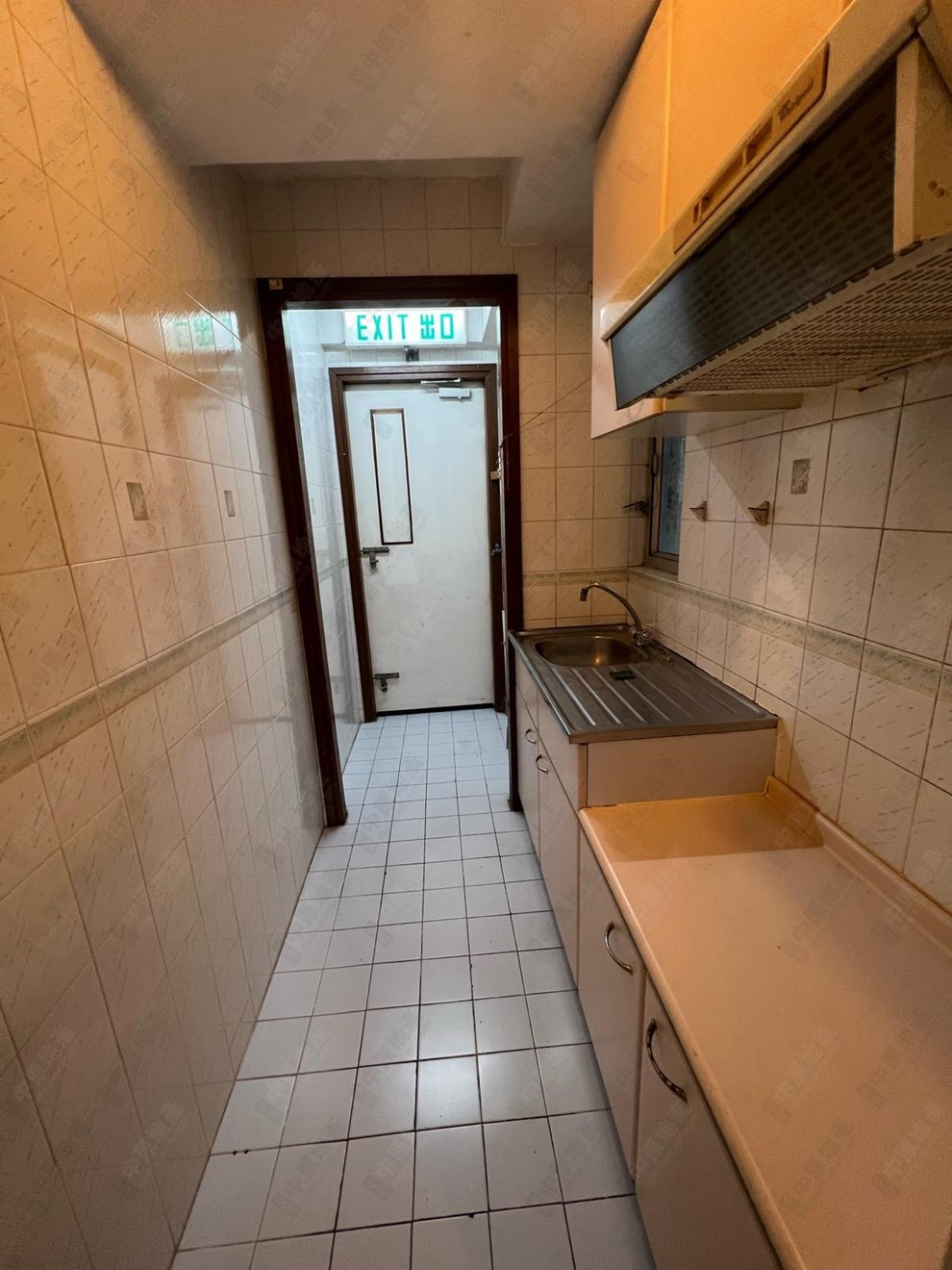 Unit Interior-Kitchen