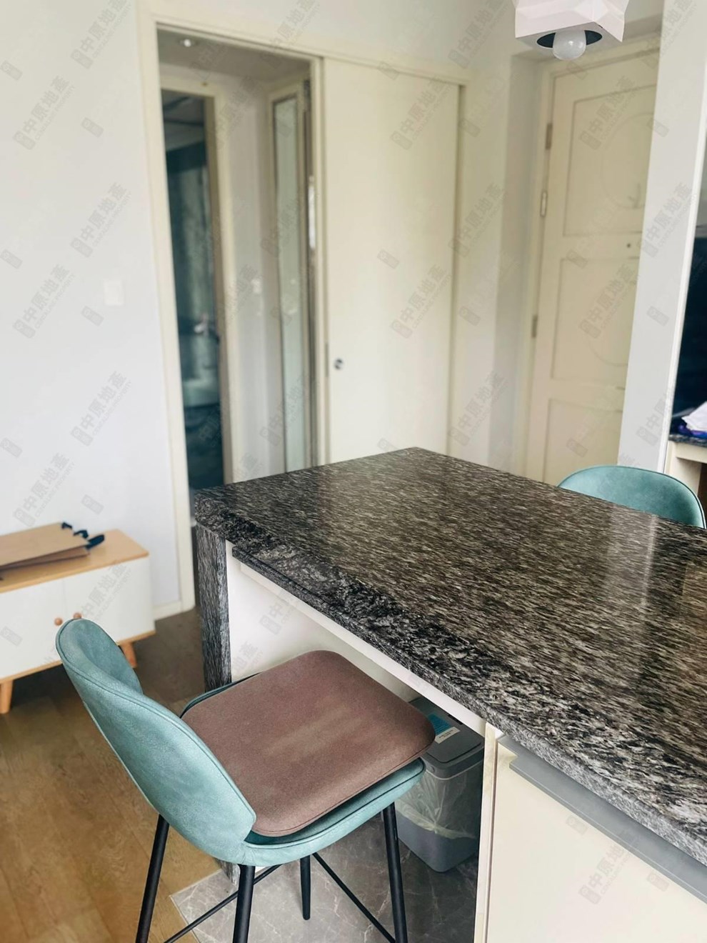 Unit Interior-Kitchen