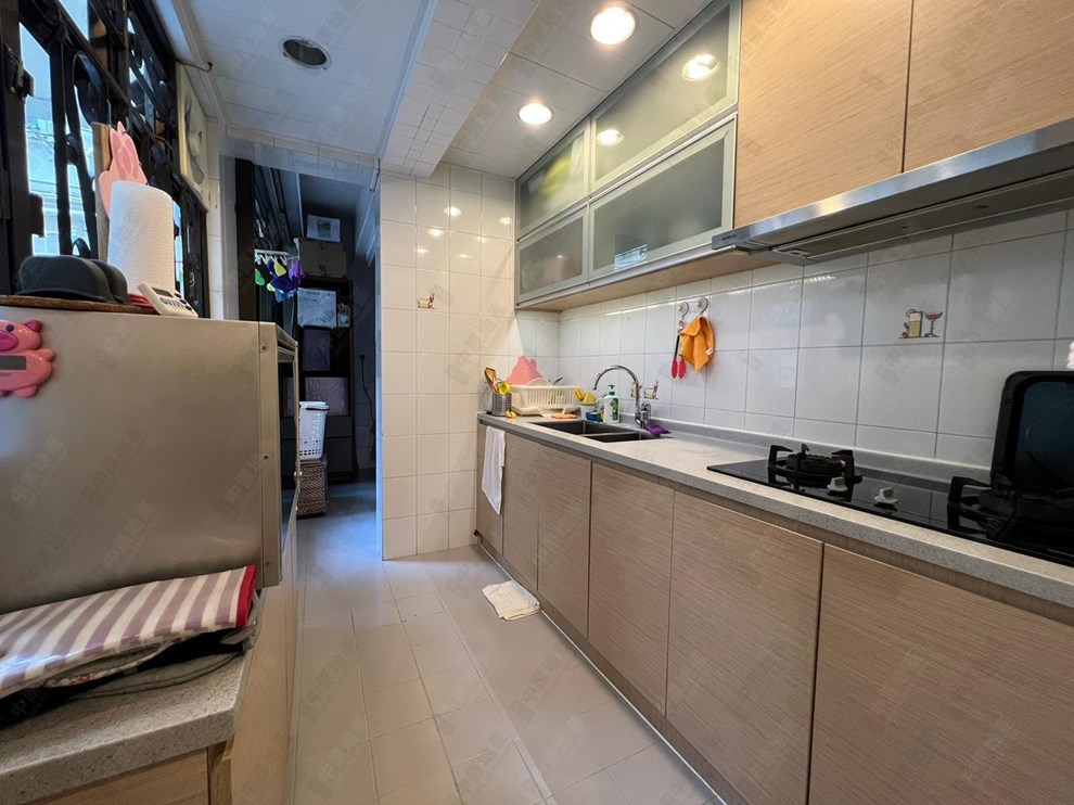 Unit Interior-Kitchen