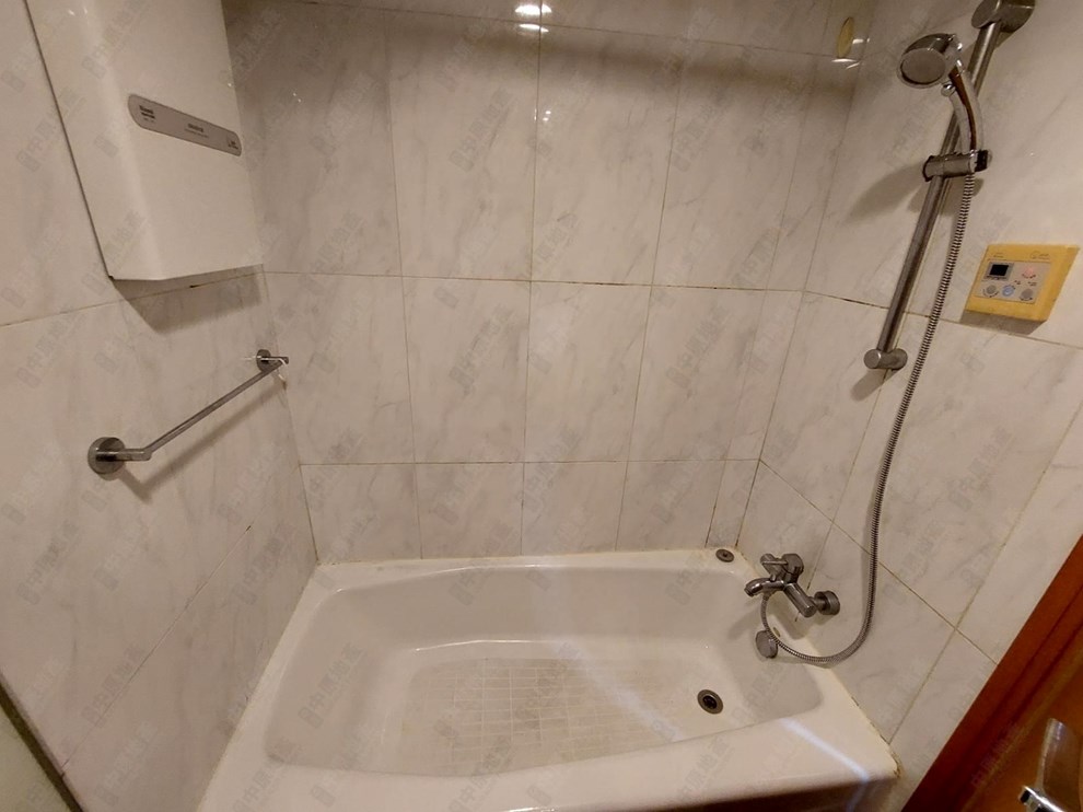 Unit Interior-Bathroom