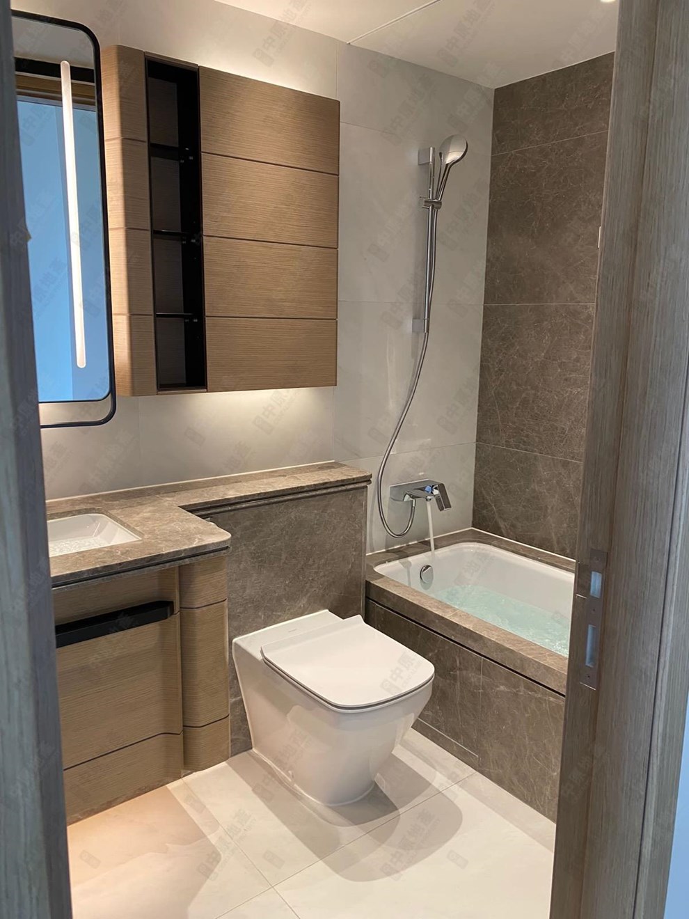 Unit Interior-Bathroom