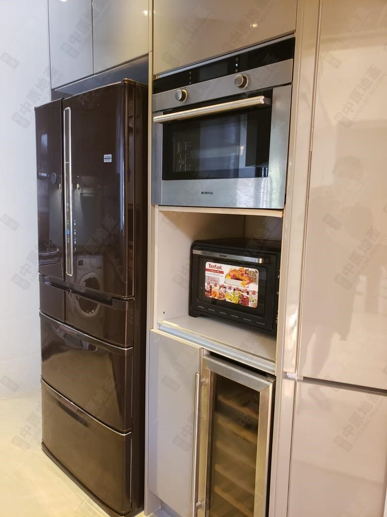 Unit Interior-Kitchen