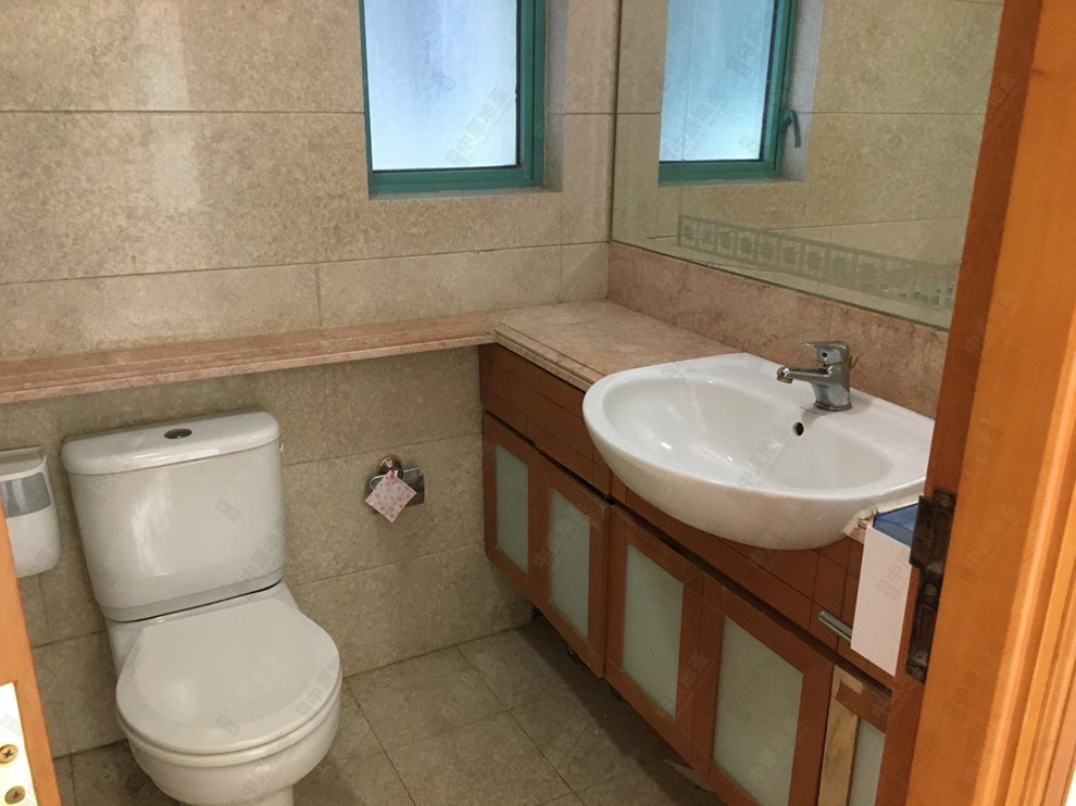 Unit Interior-Bathroom