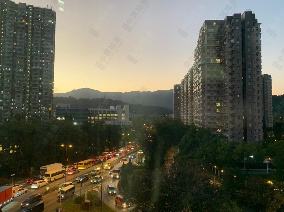 窗外景觀-由睡房
