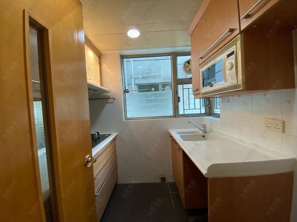 Unit Interior-Kitchen