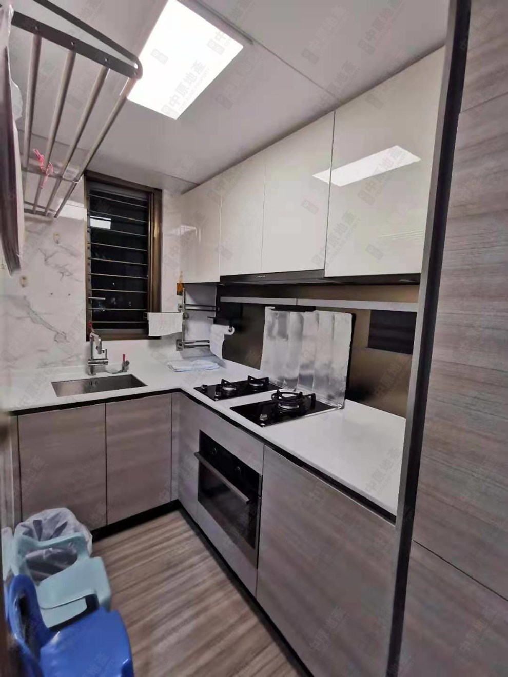 Unit Interior-Kitchen