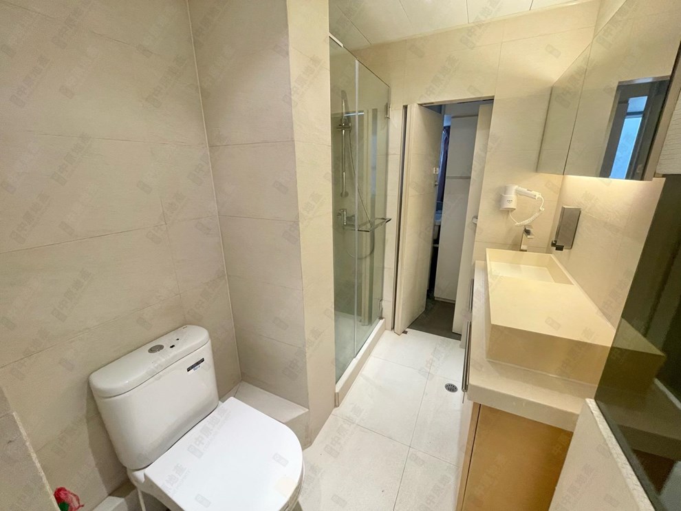 Unit Interior-Bathroom