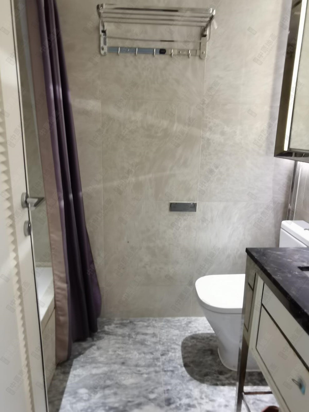 Unit Interior-Bathroom