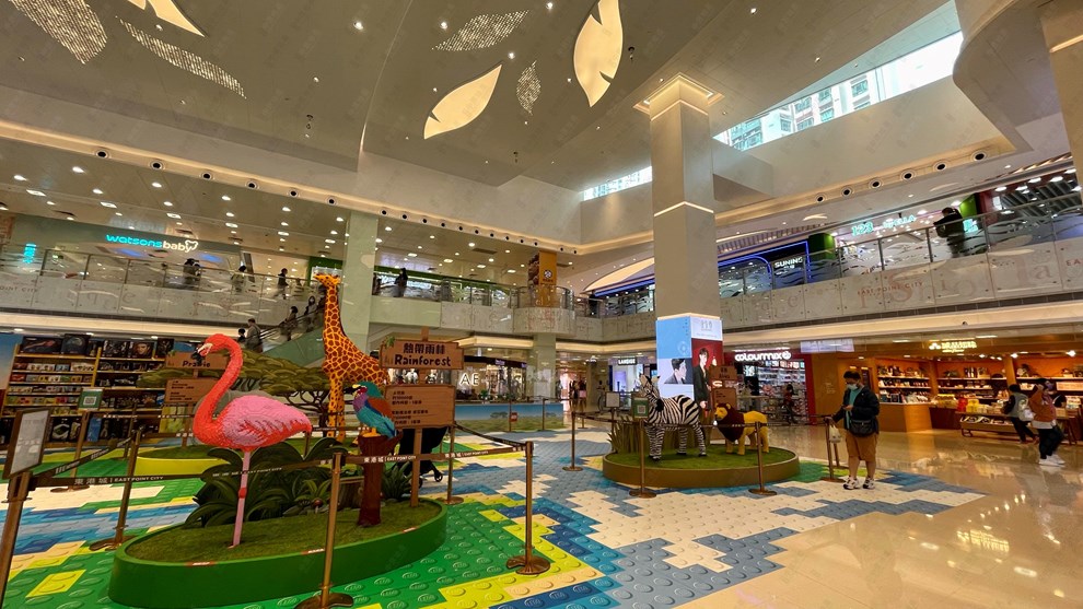 Nearby Environment-Shopping Mall