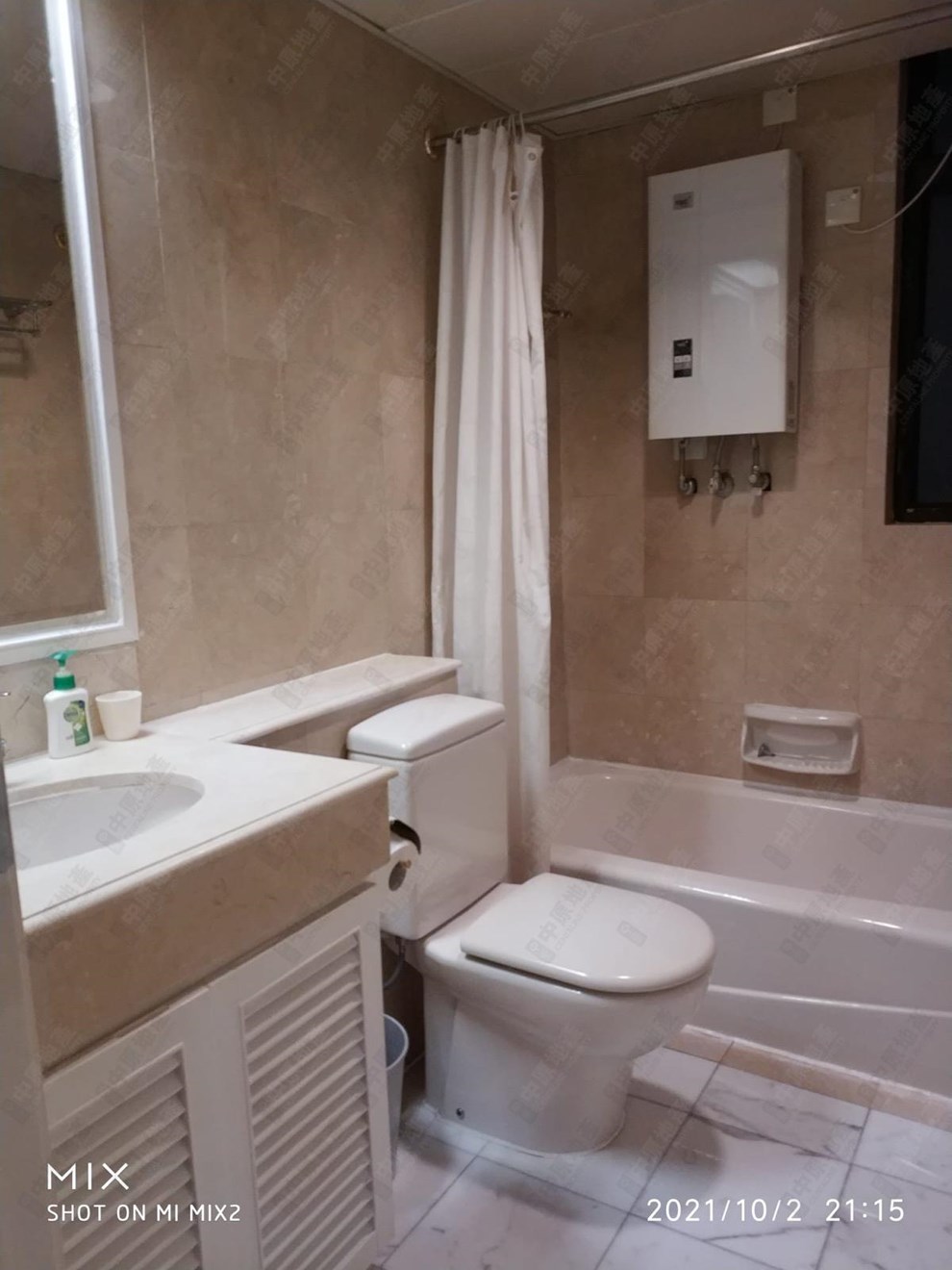 Unit Interior-Bathroom
