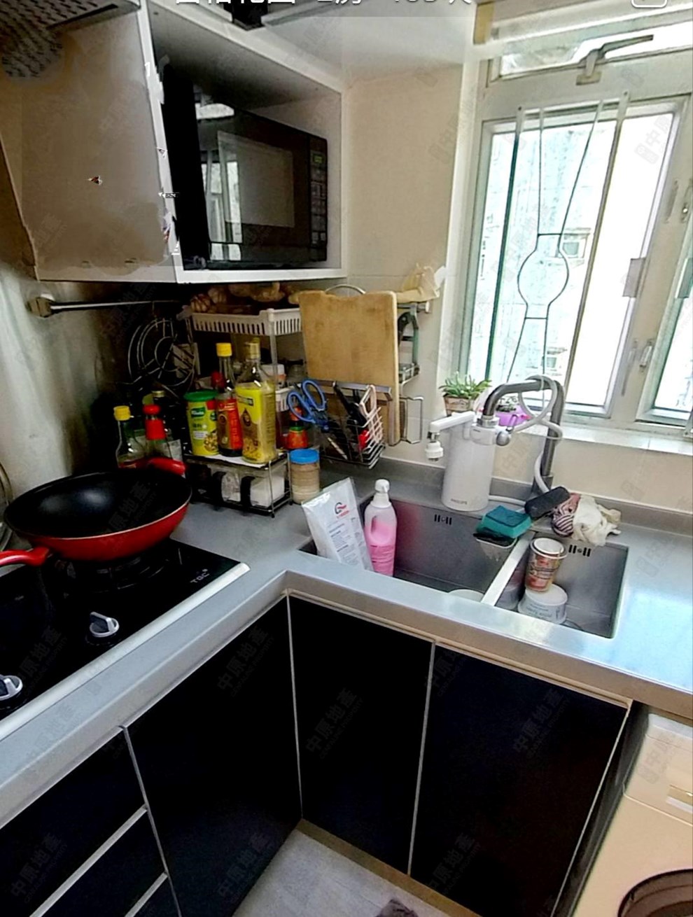 Unit Interior-Kitchen