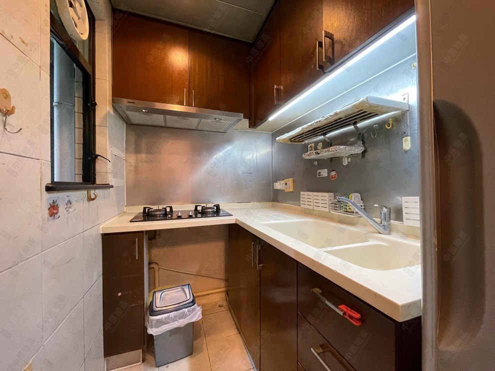 Unit Interior-Kitchen