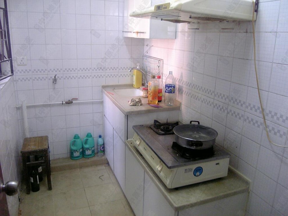 Unit Interior-Kitchen