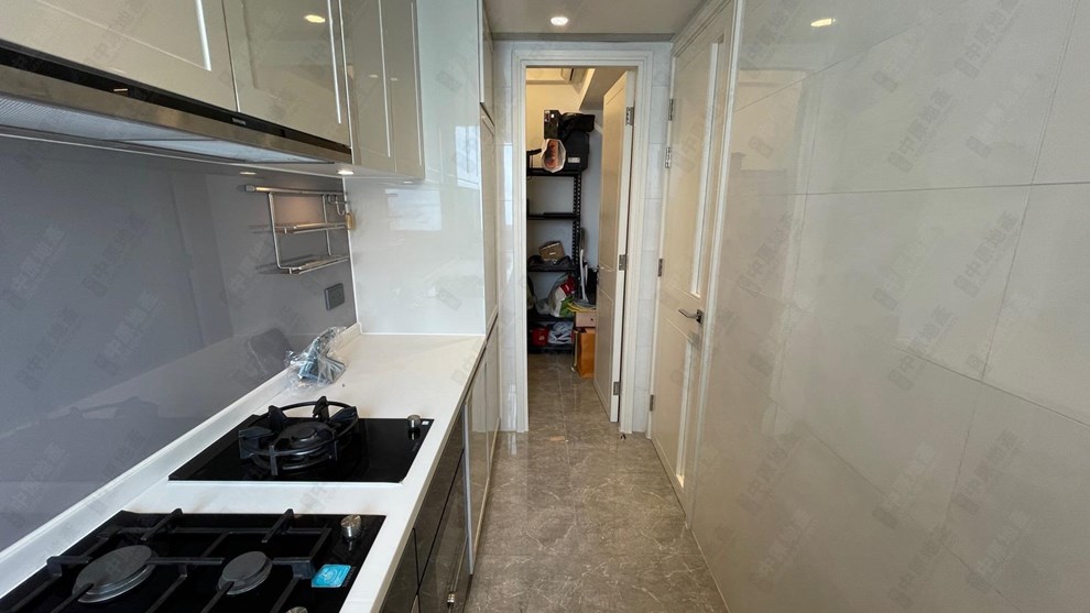 Unit Interior-Kitchen