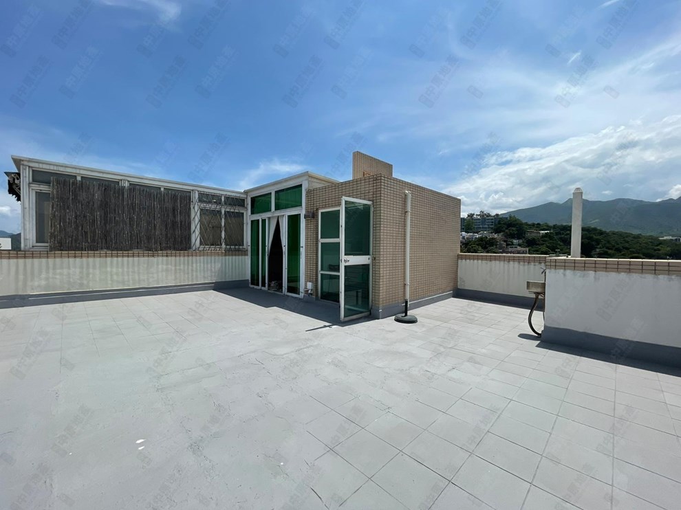 Unit Exterior-Roof